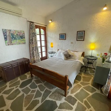 By The Beach, Evia Island Semesterbostad *