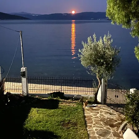 Semesterbostad By The Beach, Evia Island *